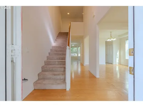 665 SW 24th Street Troutdale OR 97060