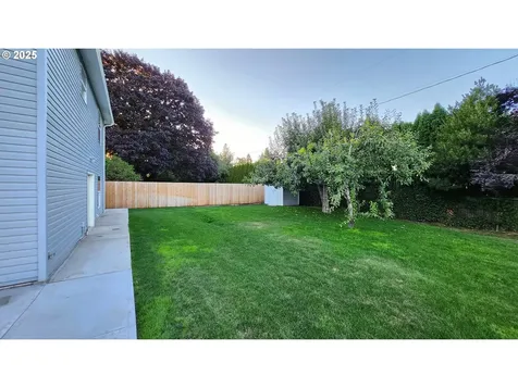 606 NW 78th Street Vancouver WA 98665