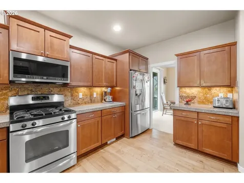 906 36th Place Forest Grove OR 97116