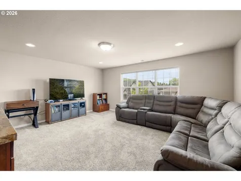 906 36th Place Forest Grove OR 97116