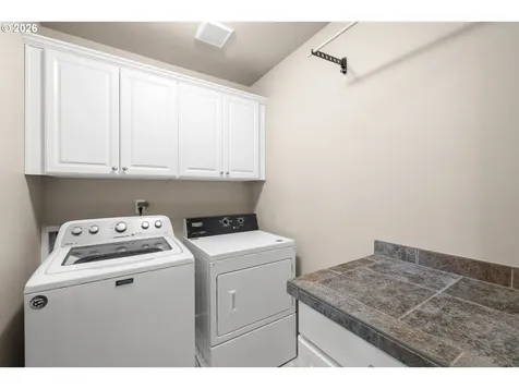 906 36th Place Forest Grove OR 97116