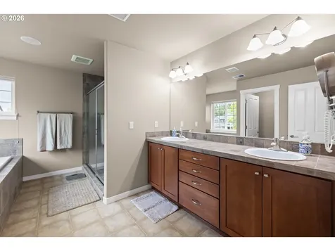 906 36th Place Forest Grove OR 97116