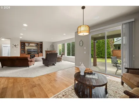 906 36th Place Forest Grove OR 97116