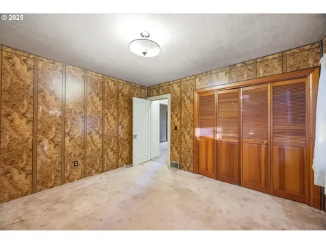 118 NE Russet Street Portland OR 97211