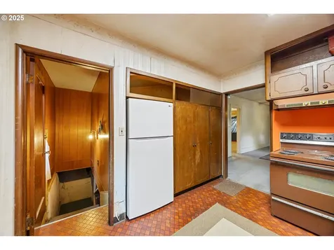 118 NE Russet Street Portland OR 97211