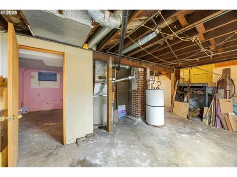 118 NE Russet Street Portland OR 97211