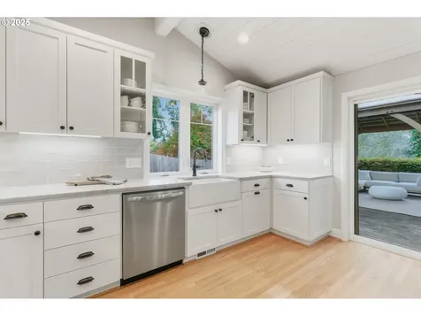 12580 SW Faircrest Street Portland OR 97225
