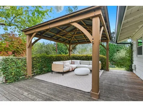 12580 SW Faircrest Street Portland OR 97225