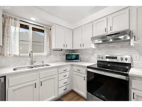 105 SE 165th Avenue Portland OR 97233