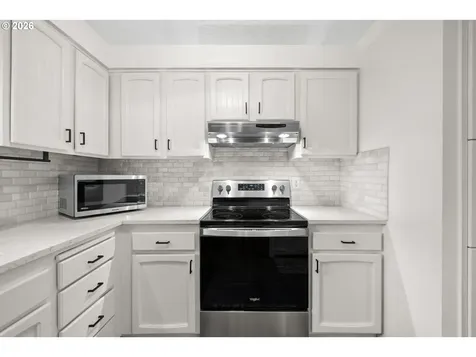 105 SE 165th Avenue Portland OR 97233