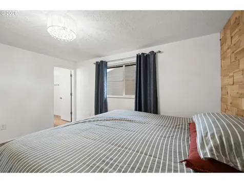 105 SE 165th Avenue Portland OR 97233