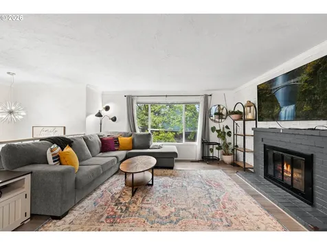 105 SE 165th Avenue Portland OR 97233