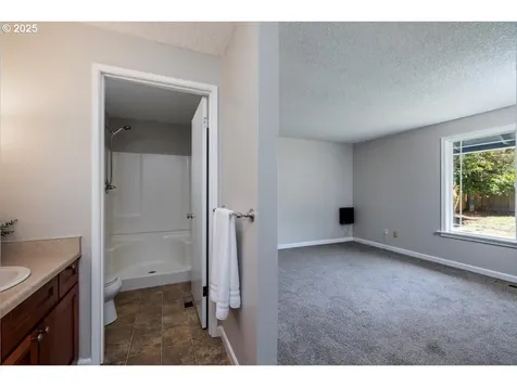 2610 SW 204th Avenue Beaverton OR 97003