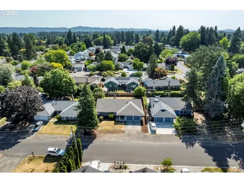 2610 SW 204th Avenue Beaverton OR 97003