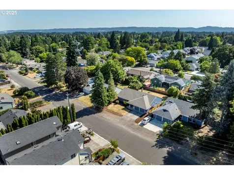 2610 SW 204th Avenue Beaverton OR 97003