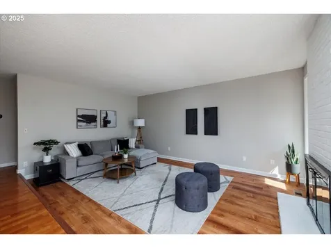 2610 SW 204th Avenue Beaverton OR 97003