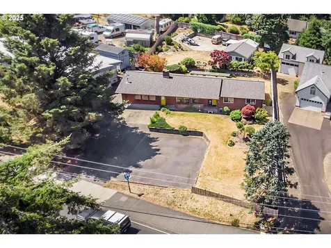 3449 NE West Devils Lake Road Lincoln City OR 97367