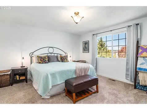 3449 NE West Devils Lake Road Lincoln City OR 97367