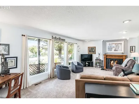 3449 NE West Devils Lake Road Lincoln City OR 97367