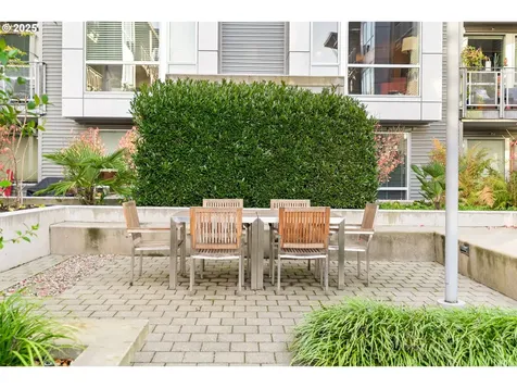 1125 NW 9th Avenue Portland OR 97209