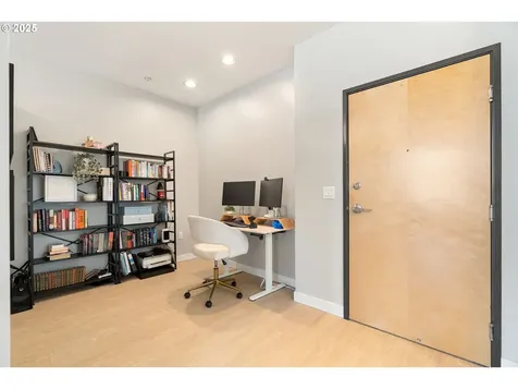 1125 NW 9th Avenue Portland OR 97209