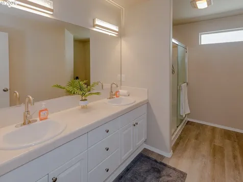5515 L Street Washougal WA 98671