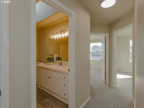 5515 L Street Washougal WA 98671