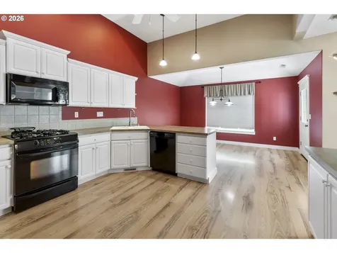 1641 E Heitman Avenue La Center WA 98629