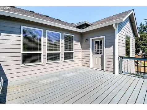 1641 E Heitman Avenue La Center WA 98629