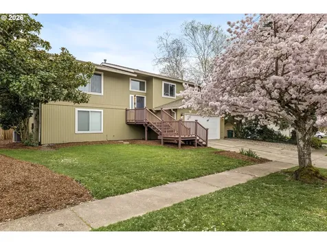 200 E Foothills Drive Newberg OR 97132