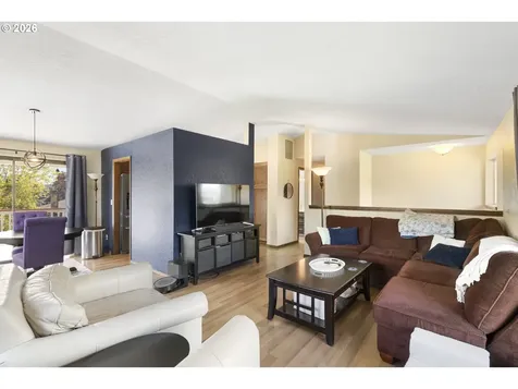 200 E Foothills Drive Newberg OR 97132