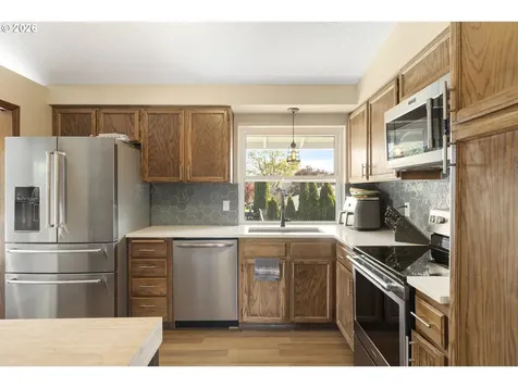 200 E Foothills Drive Newberg OR 97132