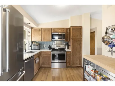 200 E Foothills Drive Newberg OR 97132