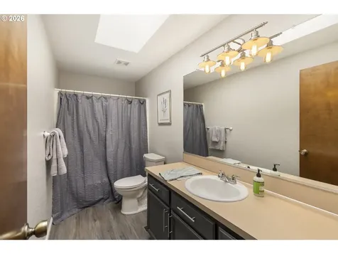 200 E Foothills Drive Newberg OR 97132