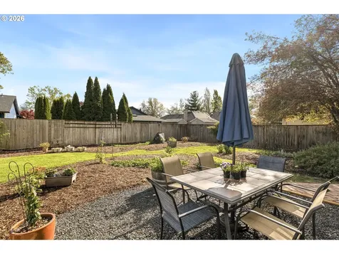200 E Foothills Drive Newberg OR 97132