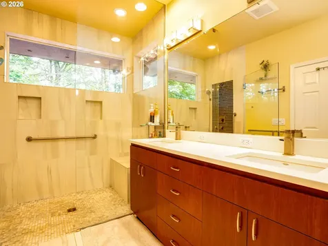 9731 NW Bartholomew Drive Portland OR 97229