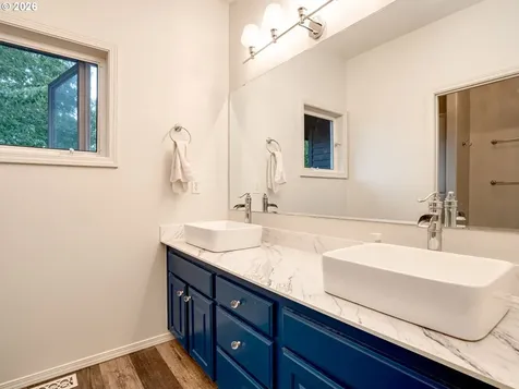 9731 NW Bartholomew Drive Portland OR 97229