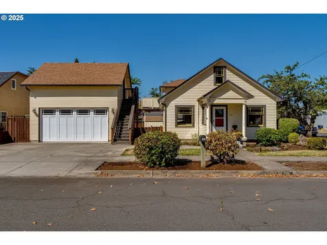 781 Maple Street Junction City OR 97448