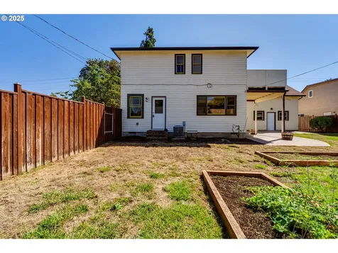781 Maple Street Junction City OR 97448