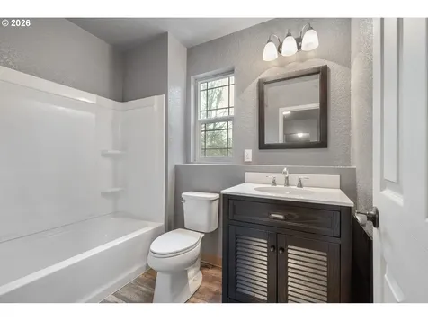 547 Lone Oak Road Longview WA 98632