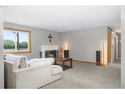 315 El Pino Avenue Lincoln City OR 97367