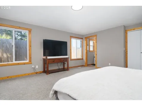 315 El Pino Avenue Lincoln City OR 97367