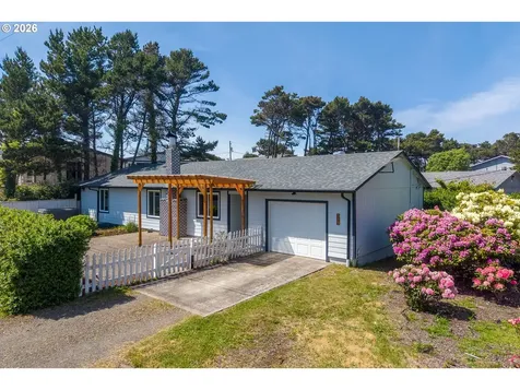 315 El Pino Avenue Lincoln City OR 97367
