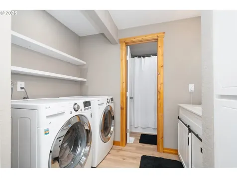 315 El Pino Avenue Lincoln City OR 97367