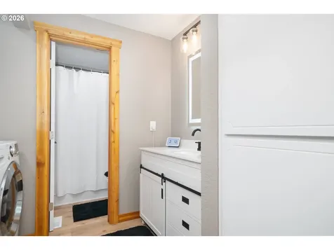 315 El Pino Avenue Lincoln City OR 97367