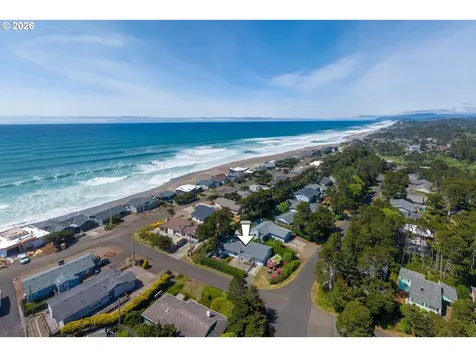 315 El Pino Avenue Lincoln City OR 97367