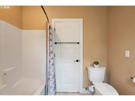118 Peninsula Drive Kelso WA 98626