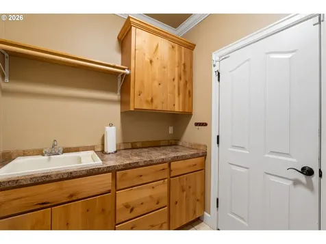 118 Peninsula Drive Kelso WA 98626