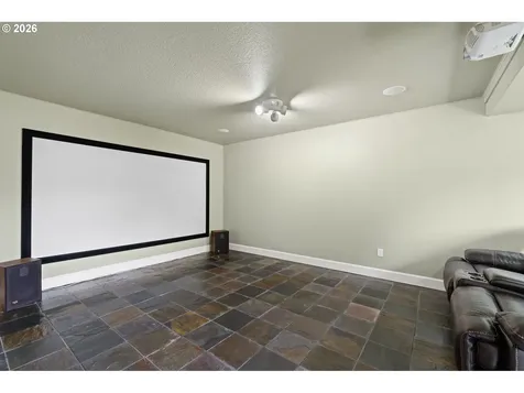 118 Peninsula Drive Kelso WA 98626