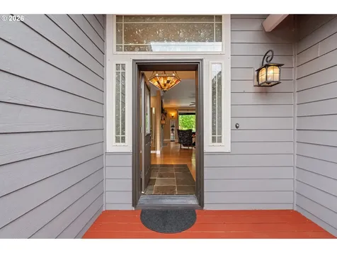 118 Peninsula Drive Kelso WA 98626